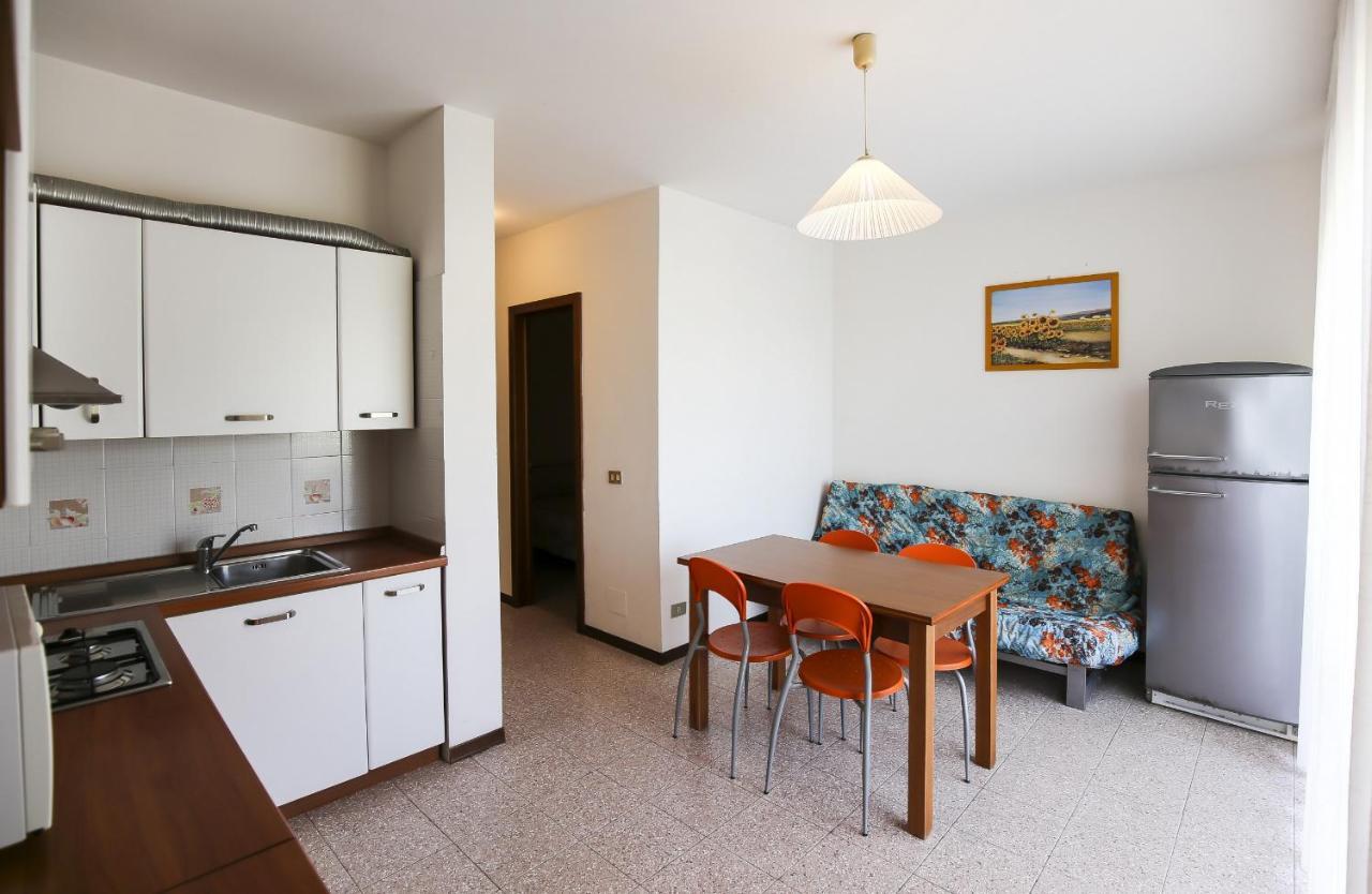 Residence Le Zattere Бибионе Экстерьер фото